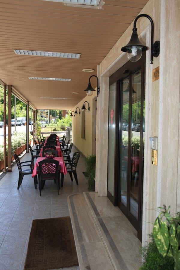Hotel Ludovici Fiuggi Buitenkant foto