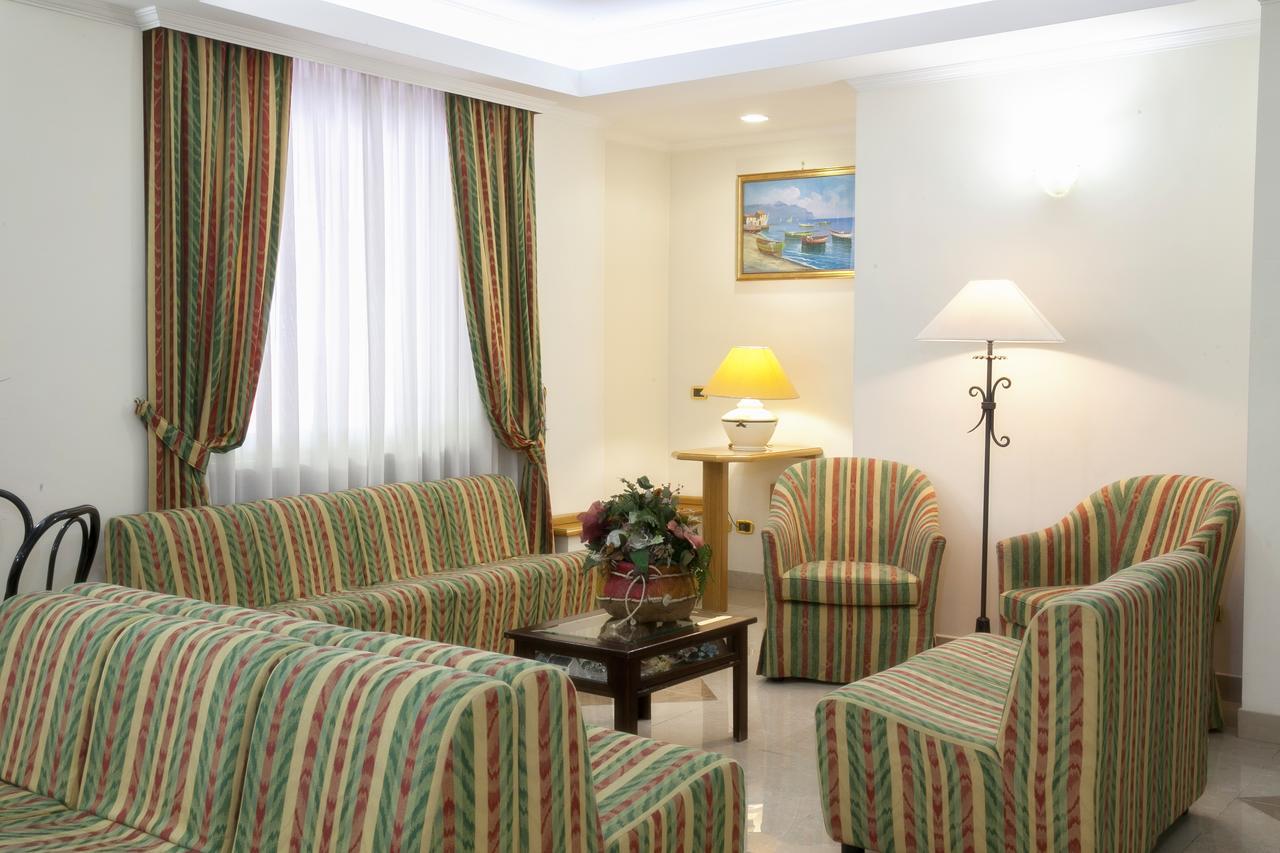 Hotel Ludovici Fiuggi Buitenkant foto