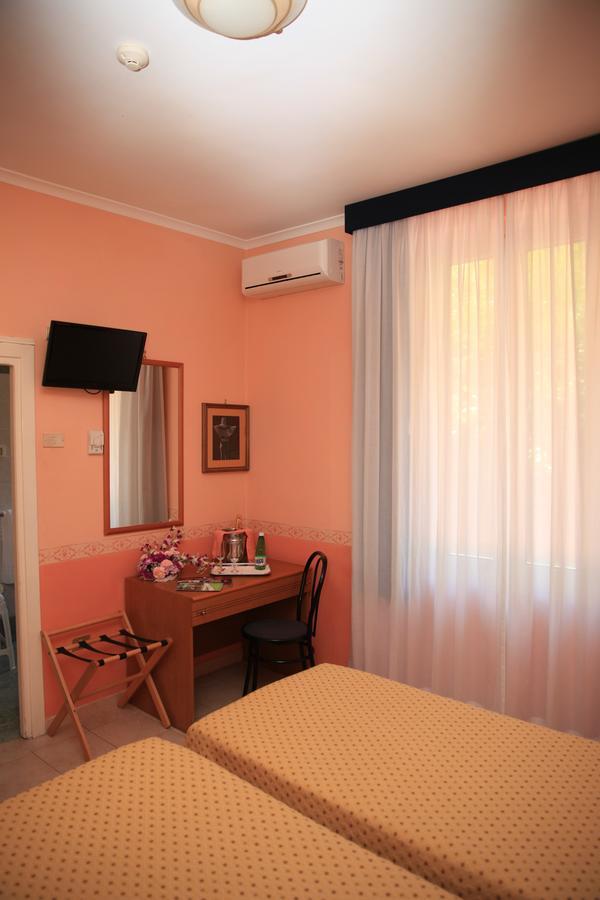 Hotel Ludovici Fiuggi Buitenkant foto