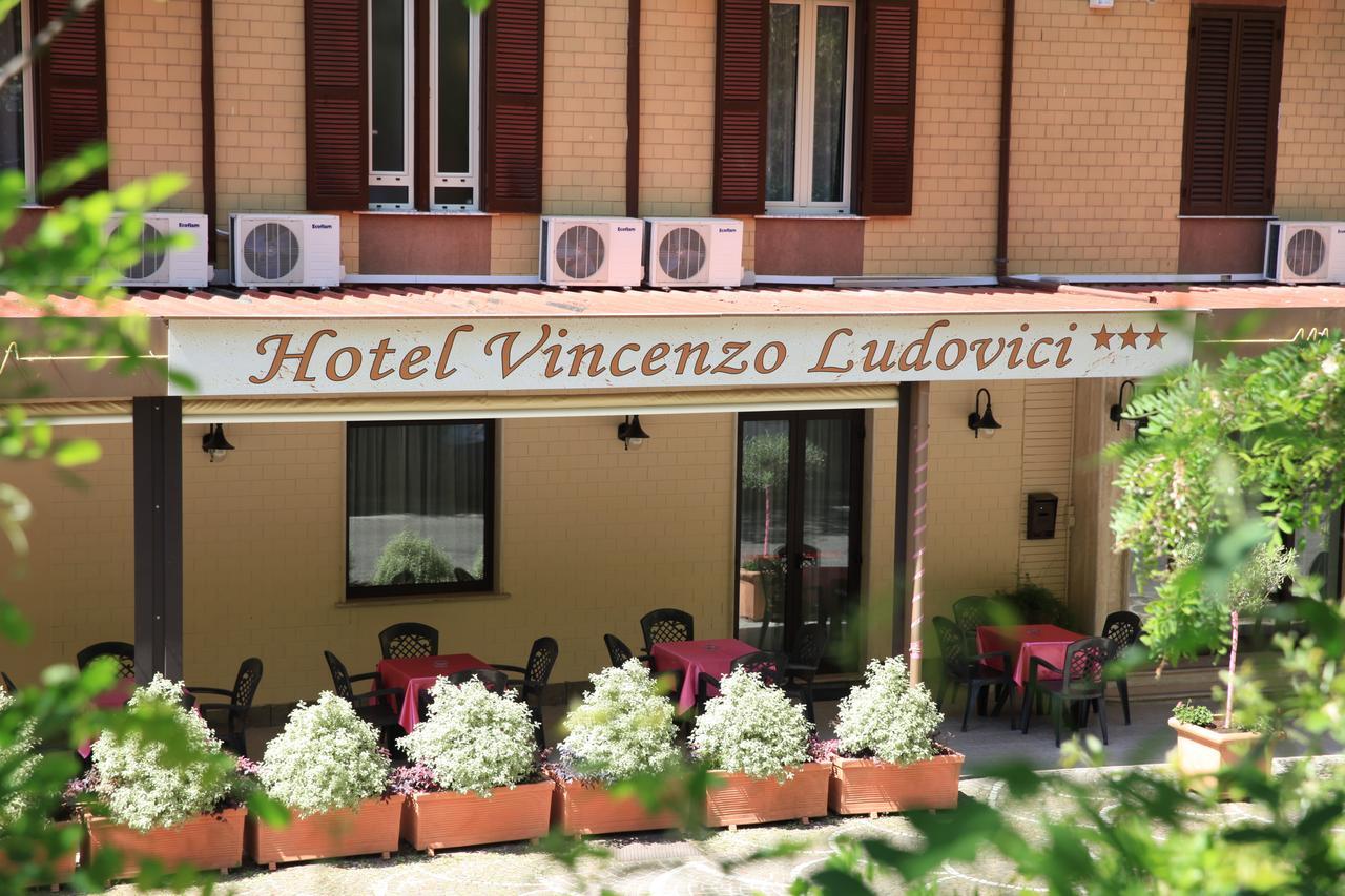 Hotel Ludovici Fiuggi Buitenkant foto